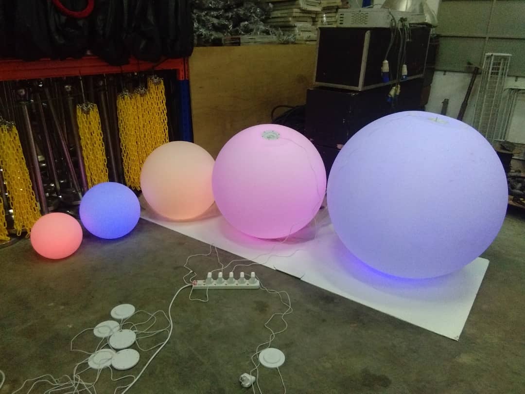 LED Ball 40cm Ø