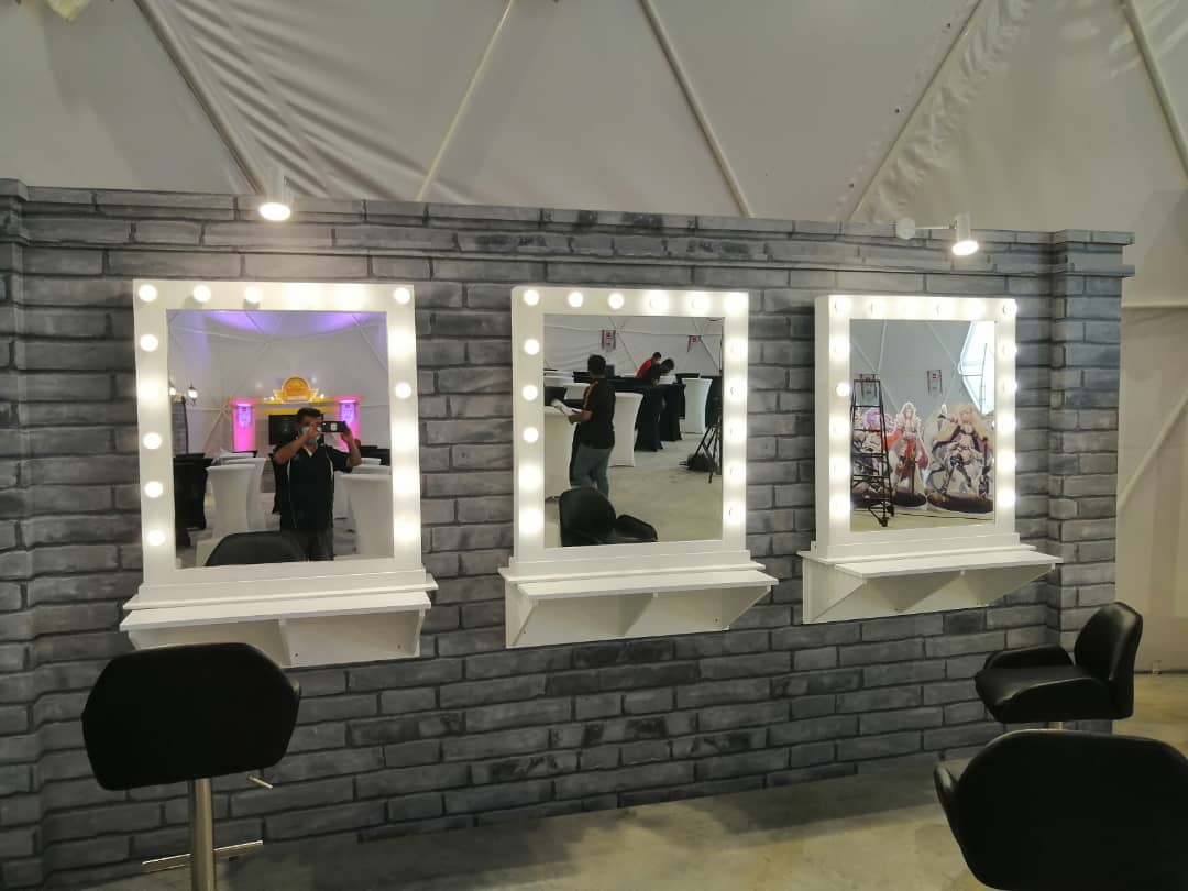 Vanity Mirror