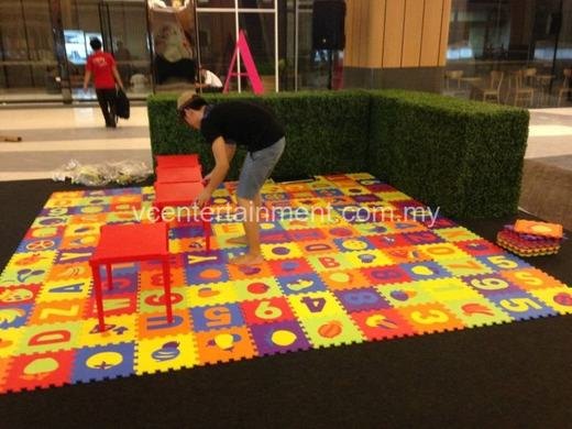 Emira Road Show event photo 9, 2015
