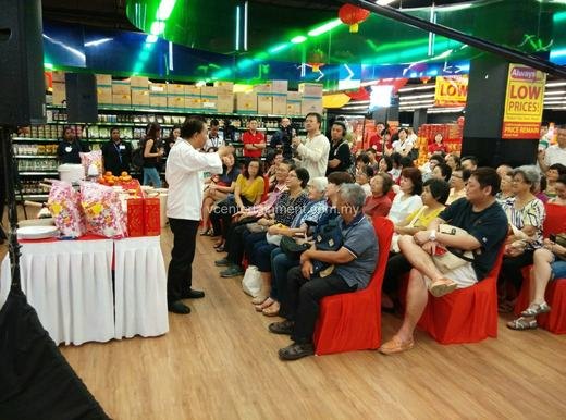 JASMINE MARTIN YAN ROADSHOW event photo 2, 2016