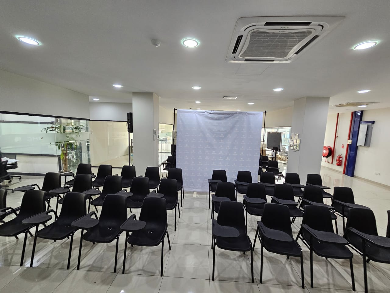 Seminar Chair / Training Chair