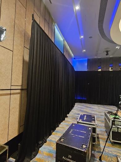Pipe & Drape - Setup event photo 3, 2024
